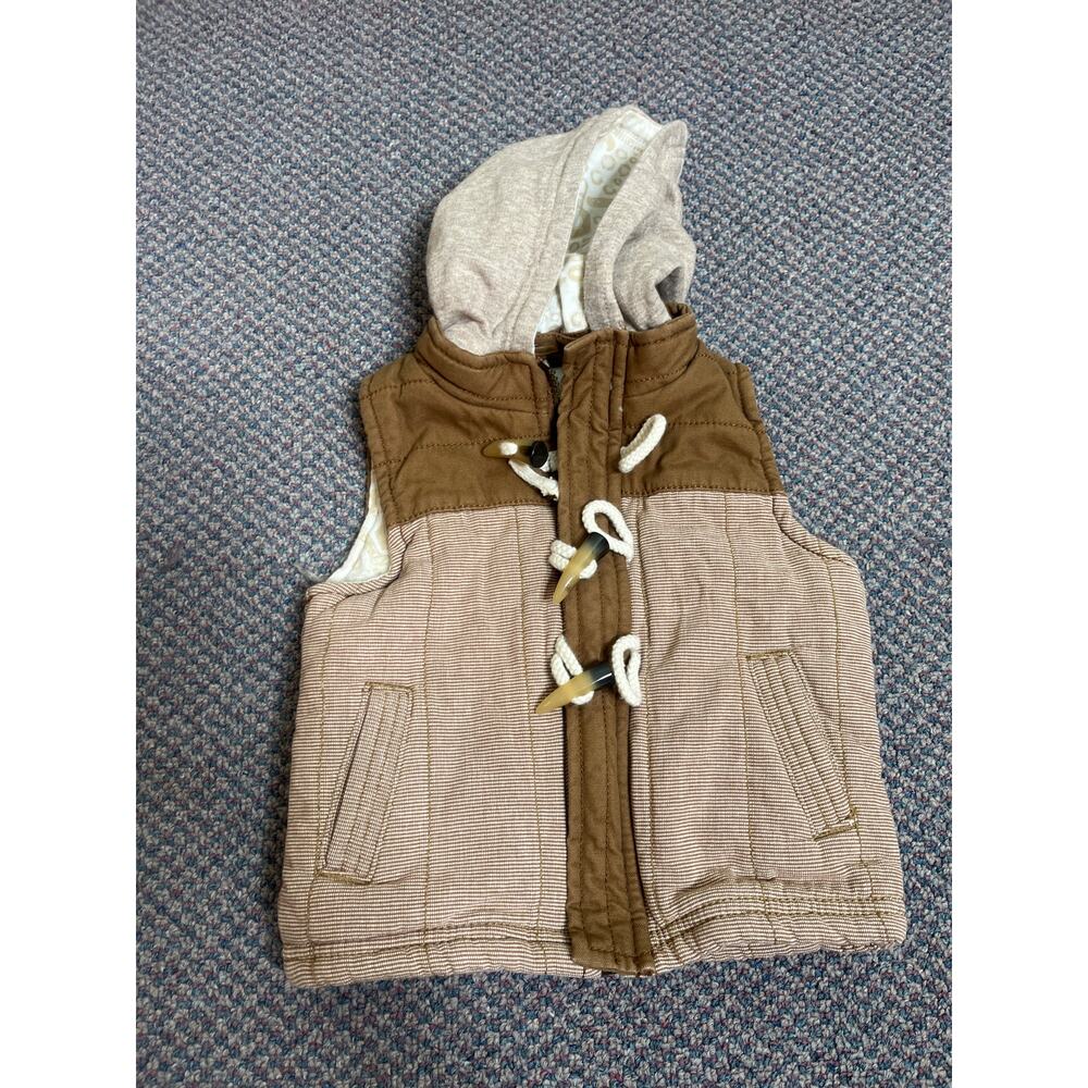 Oshkosh Infant Hooded Zip up Vest 12 month